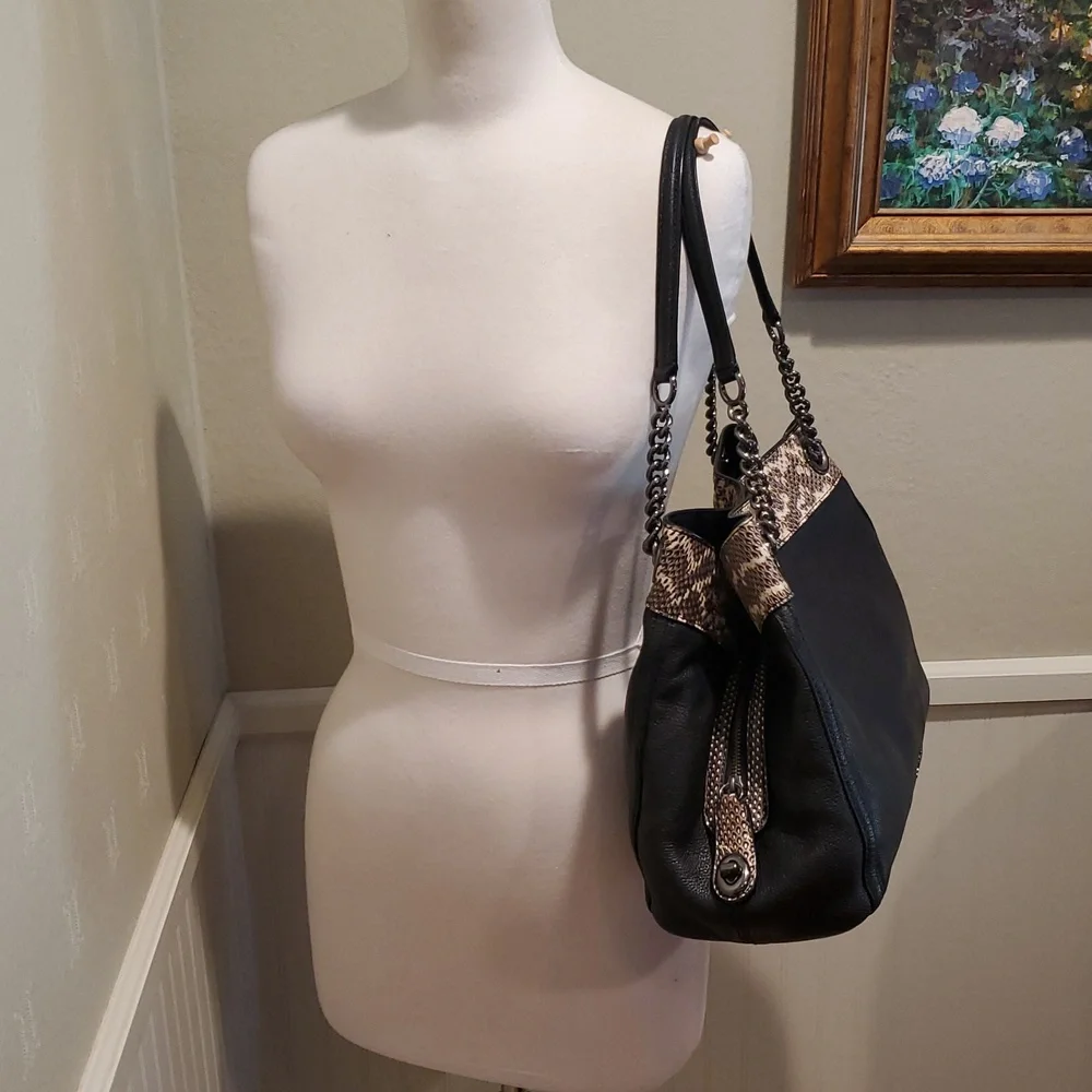 Coach Turnlock Edie Shoulder Bag With Snakeskin - Picture 4 of 15